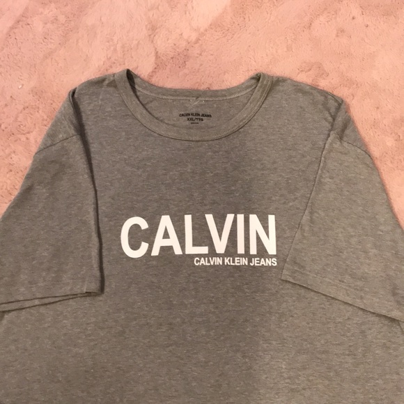 Calvin Klein T-Shirt Plus - Male or Female - Picture 4 of 5